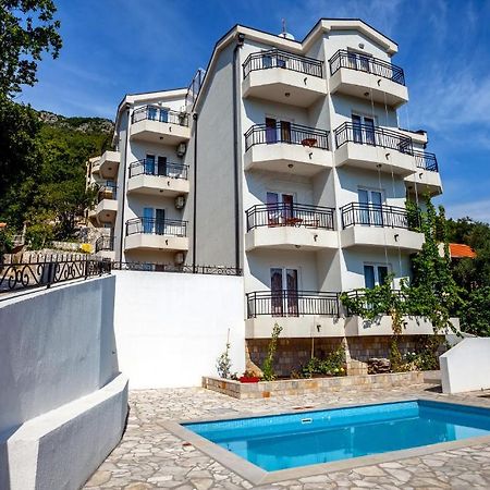 Villa Maria Apartments Kamenari Extérieur photo
