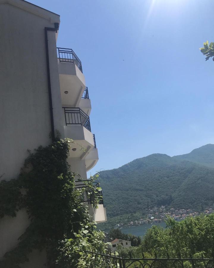 Villa Maria Apartments Kamenari Extérieur photo